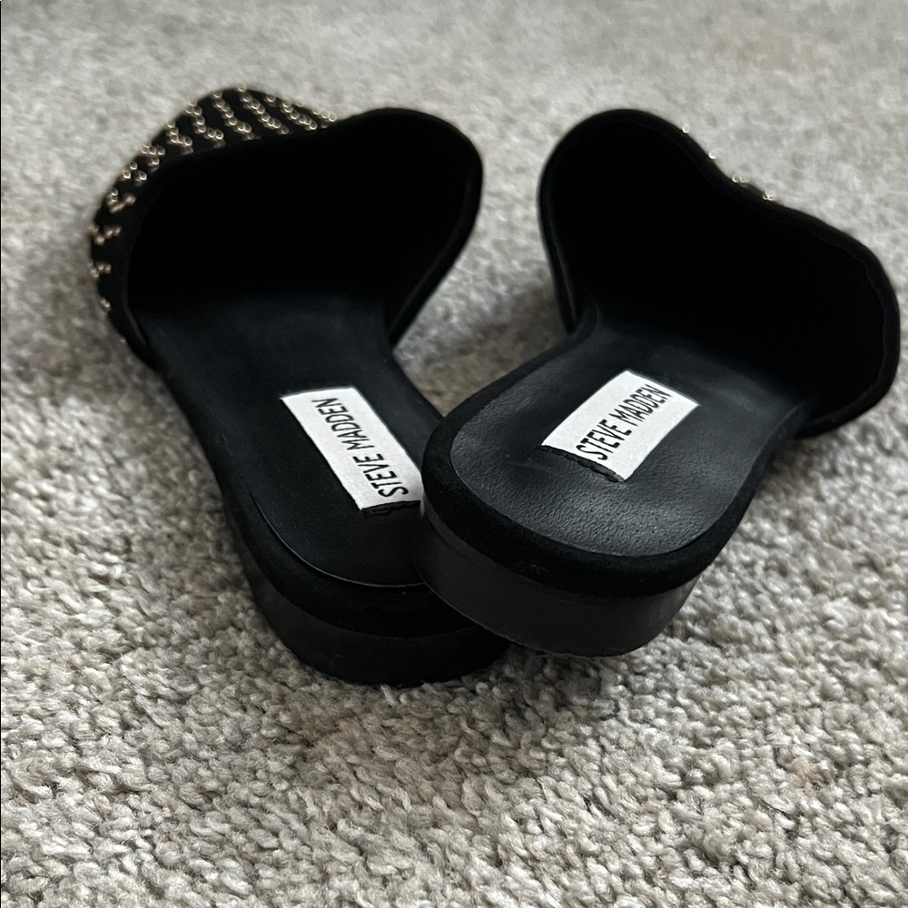 Steve Madden Black Studded Pointed Mule Flats - Picture 2 of 5